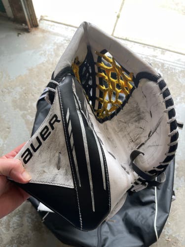 Bauer 3X intermediate glove and blocker