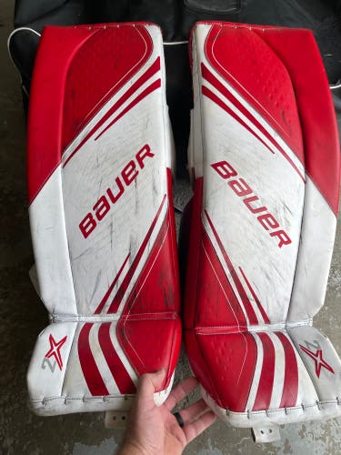 Large Bauer  Vapor 2X Goalie Leg Pads