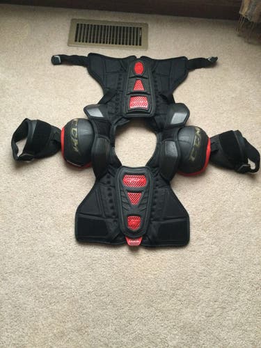 Junior Used Medium CCM U+ CL Shoulder Pads
