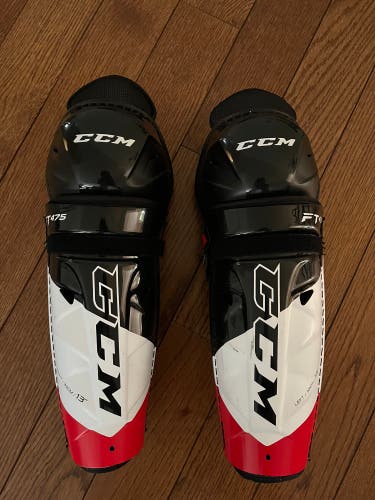 Like new CCM Jetspeed FT475 Shin Pads