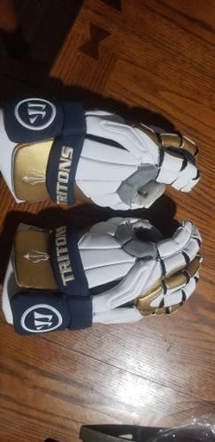 New College Warrior Burn Pro Lacrosse Gloves
