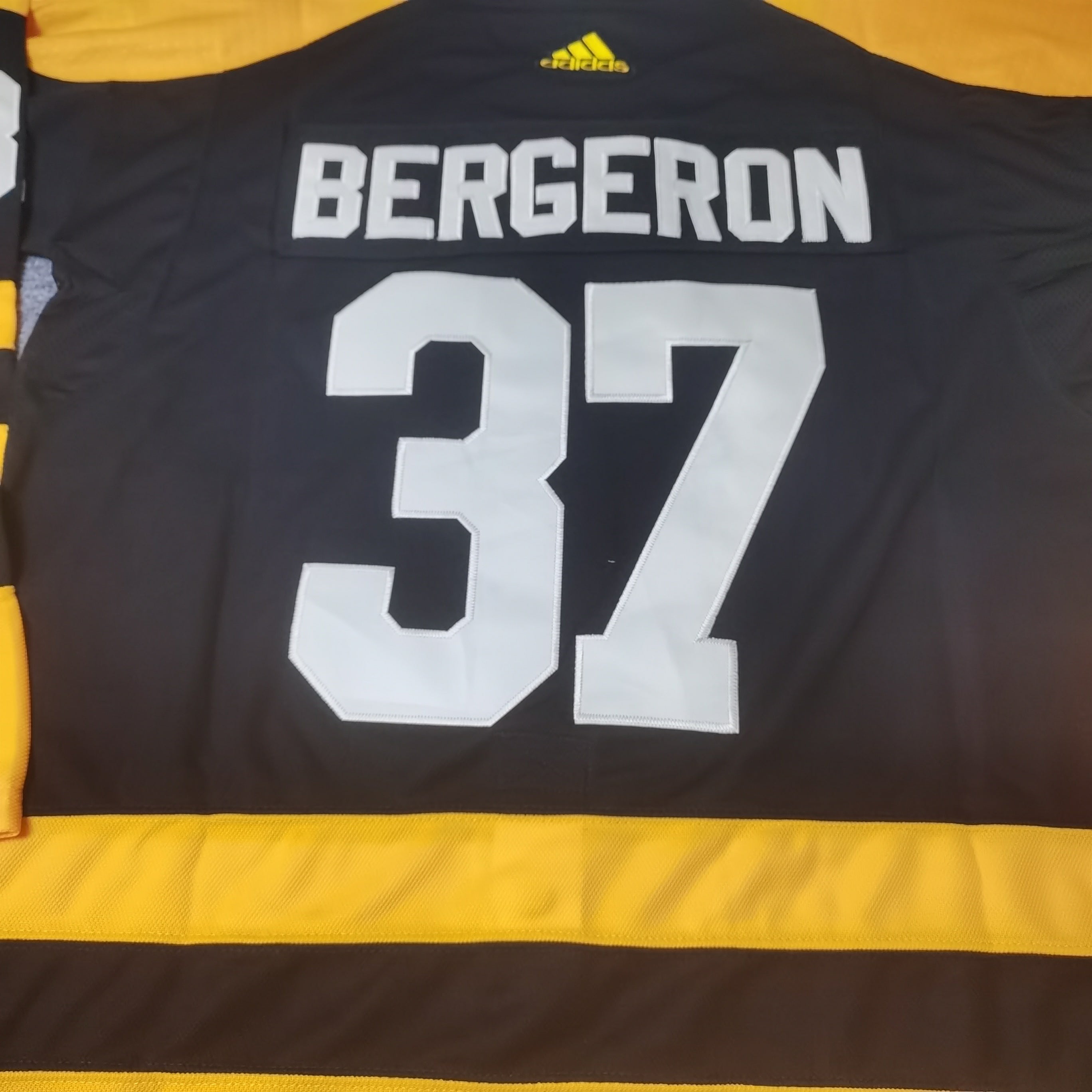 37 Patrice Bergeron -2013 Stanley Cup Final - Boston Bruins Practice Jersey  - NHL Auctions