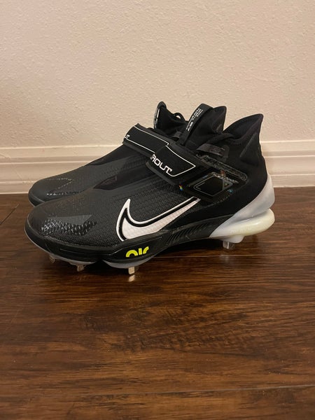 Size 10 Black New Metal Nike Force Zoom Trout 7