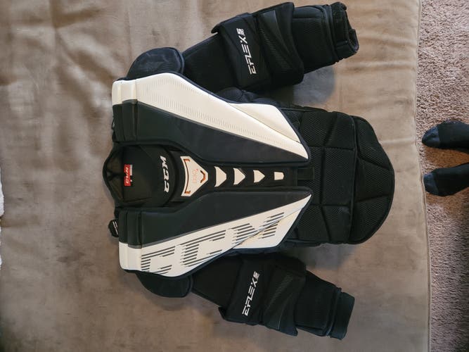 Used Large CCM Eflex 5 pro Goalie Chest Protector Pro Stock