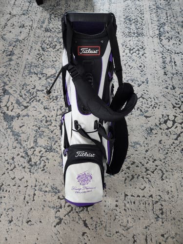 Used Titleist Trump National Carry Bag