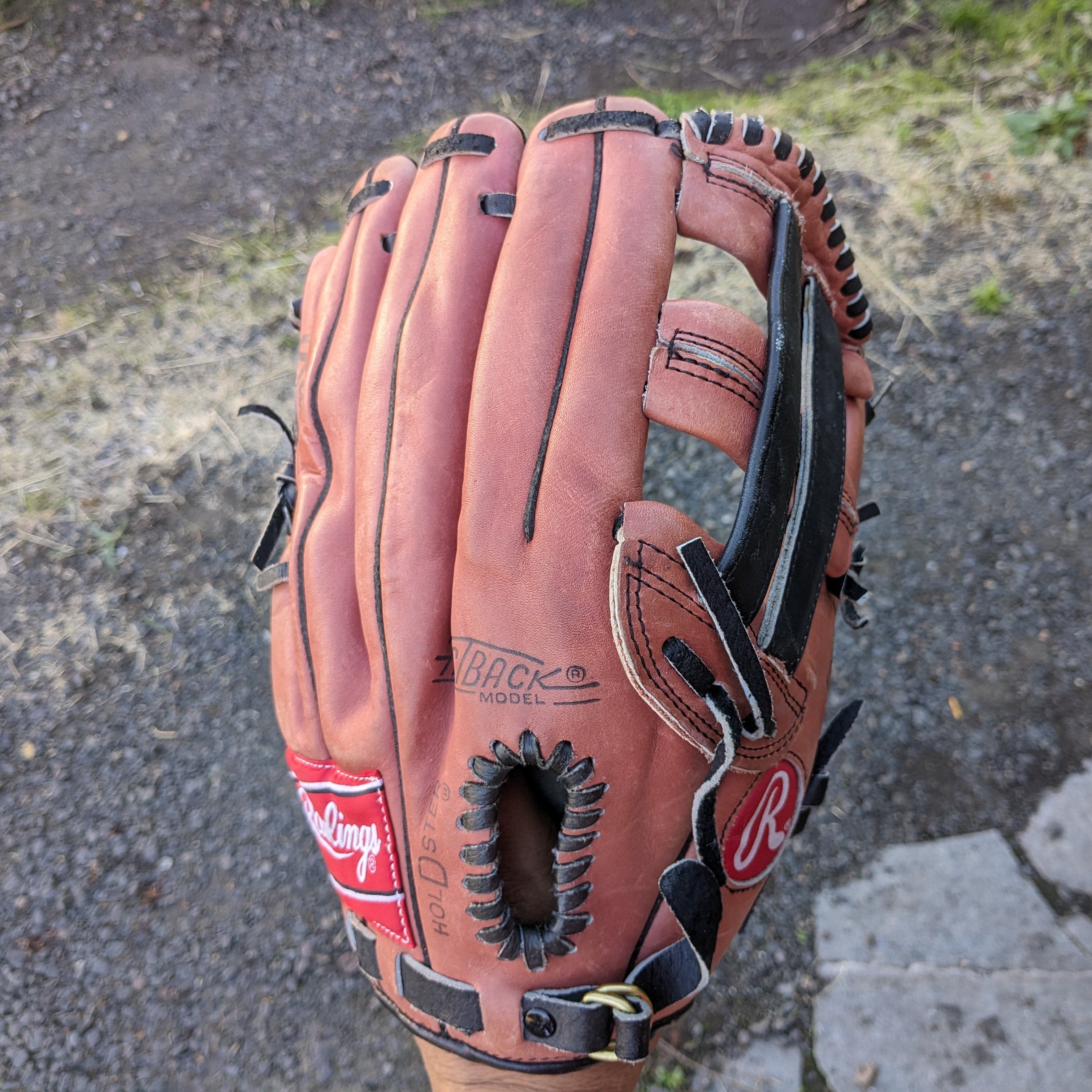 Ken Griffey Jr spec model 12.75 RHT Rawlings fastback model glove