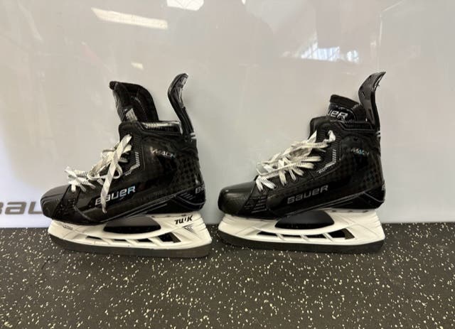 Senior Used Bauer Supreme Mach Hockey Skates Size 8.5 Fit 1