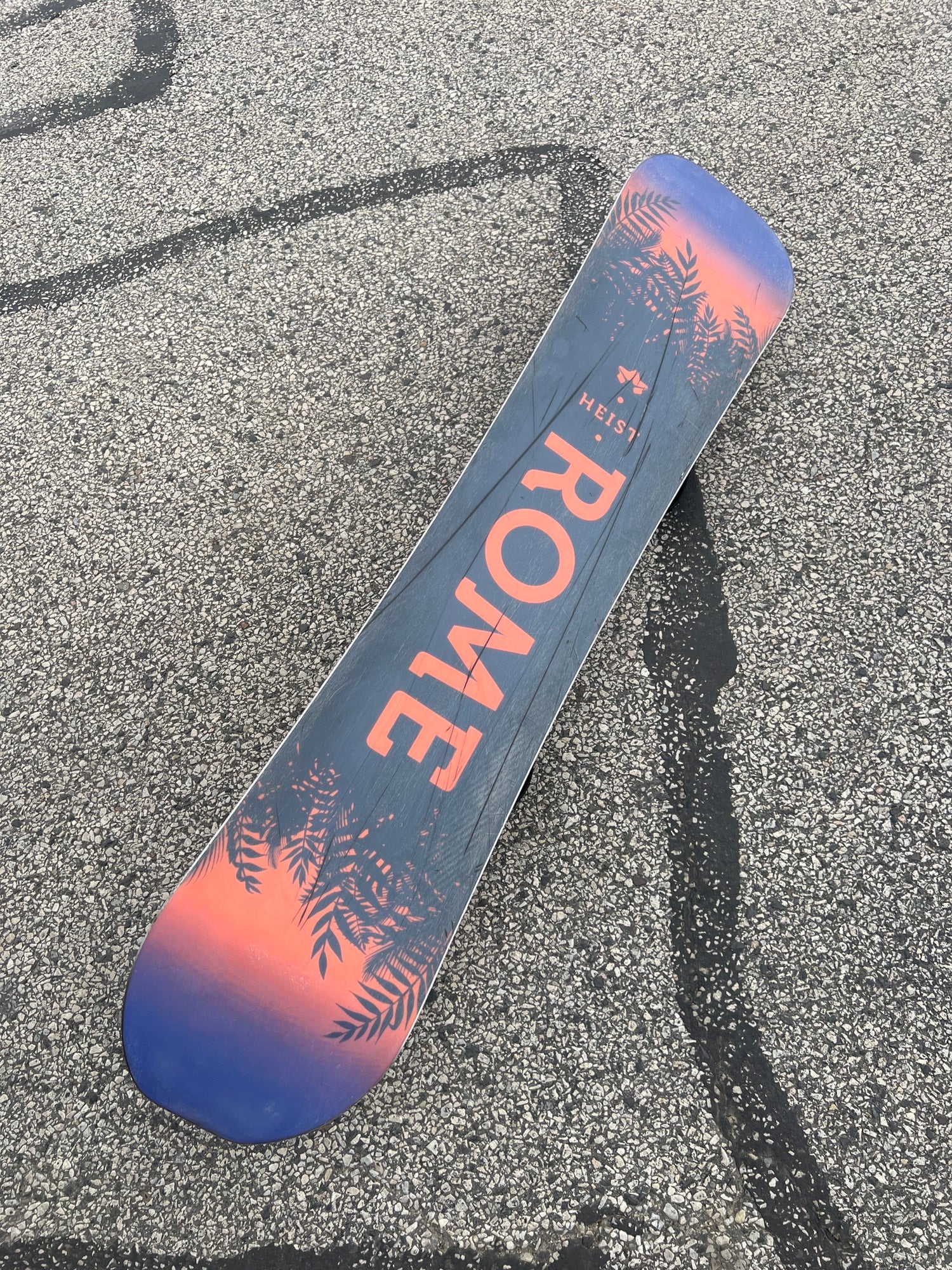 Used 143cm Rome SDS Heist Snowboard with Bindings | SidelineSwap