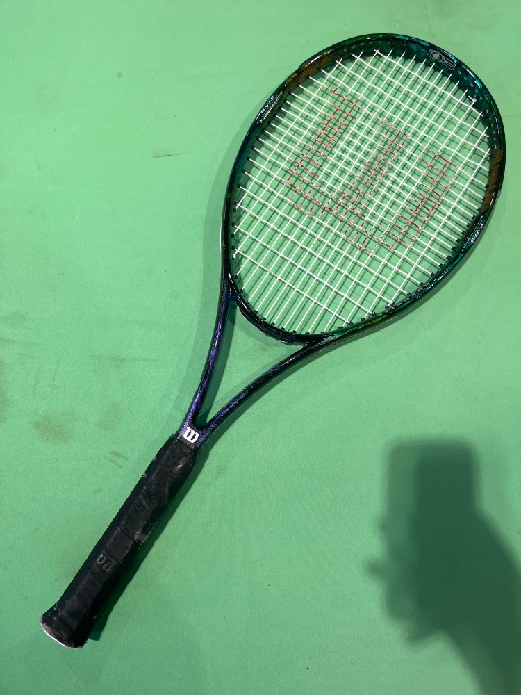 Used Wilson Graphite Tour 8.5 si Tennis Racquet