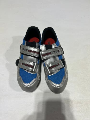 Silver Men's Size 7.5 (Women's 8.5) Diadora Cycling Shoes