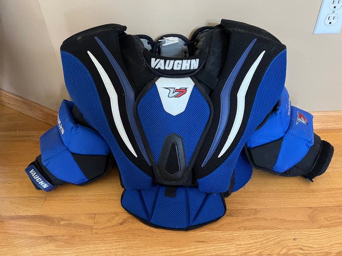 Used Intermediate Vaughn Velocity V7 Goalie Chest Protector