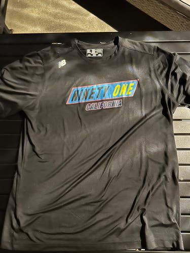 New Balance Team 91 California T-Shirt
