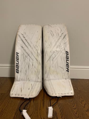 Bauer Hyperlite Leg Pads 35+ Used One Year