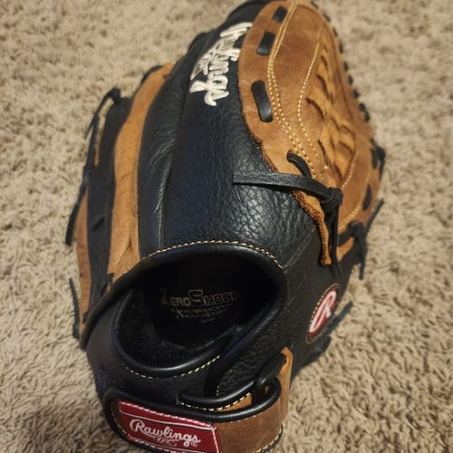 Rawlings Right Hand Throw RBG36BTN Baseball/Softball Glove 12.5" Nice Glove for the $$
