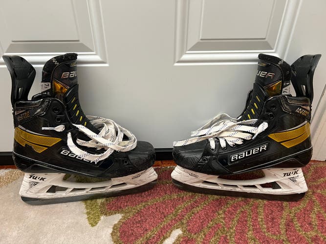 Used Bauer Regular Width  Size 7.5 Supreme UltraSonic Hockey Skates