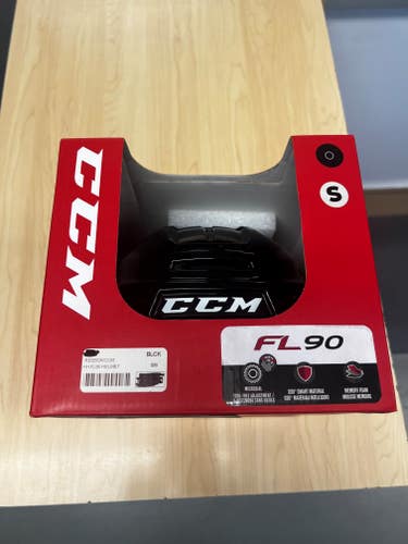 New Small CCM FL90 Helmet
