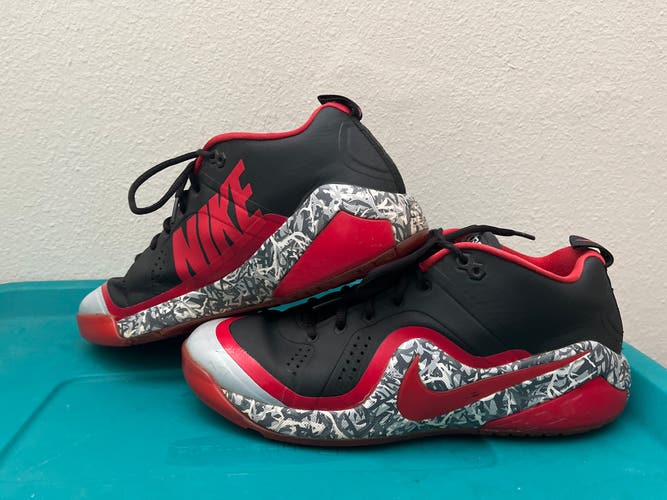 Black Men's Turf Cleats Low Top Force Zoom Trout 4 Turf