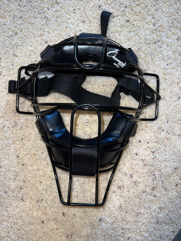 Adult Lightweight Hollow Wire Catcher/Umpire Mask