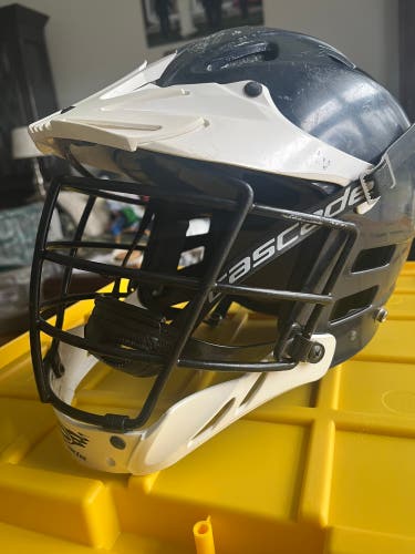 Lacrosse helmet Youth Small