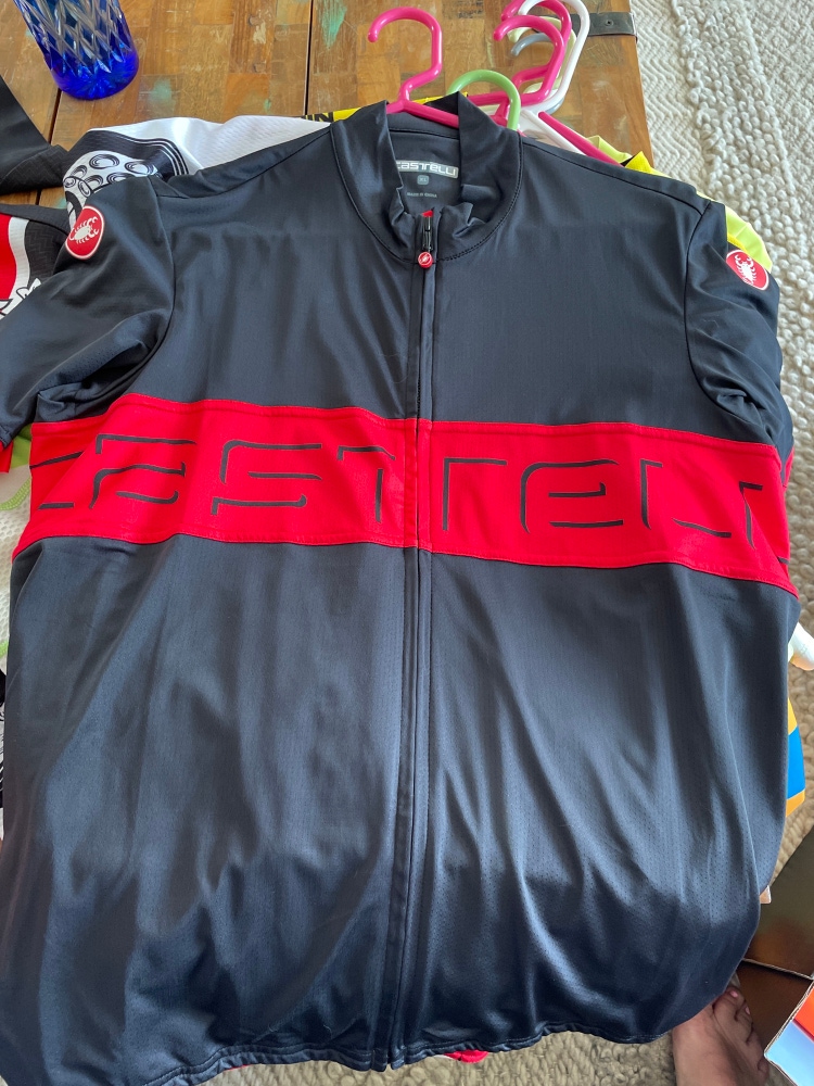 Black and Red Castelli Cycling Jersey XL