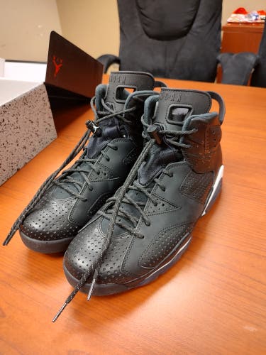 10.5 Air Jordan VI "Black Cat" Never Worn, Original Box
