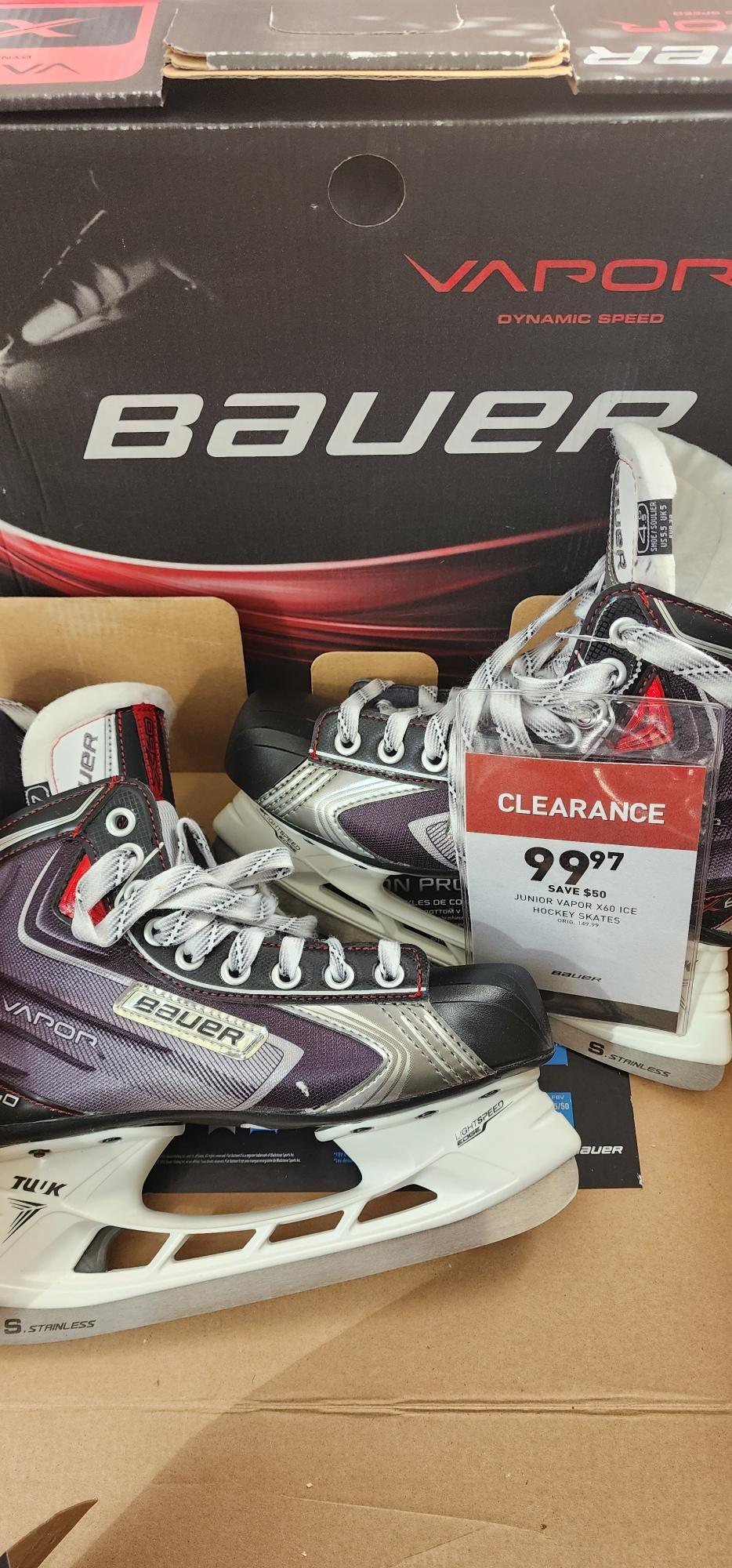 (NEW) Skate Size 4.5 (Shoe 5.5) Bauer Vapor X:60 Hockey Skates