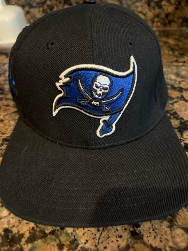 Tampa Bay Buccaneers 30th Seasons Hat