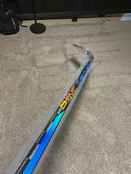 Senior Right Handed P92 Pro Stock Nexus Sync Hockey Stick