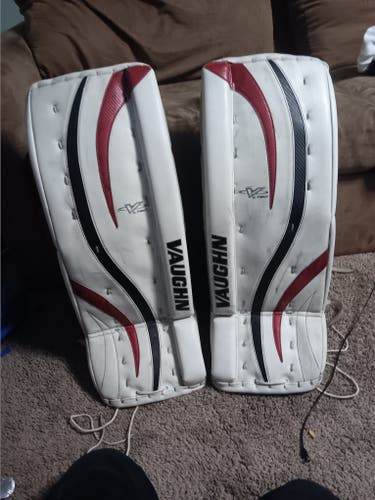 Used 26" Vaughn Ventus LT60 Goalie Leg Pads