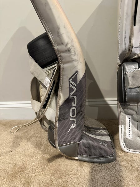 34" Bauer Ultrasonic Goalie Leg Pads