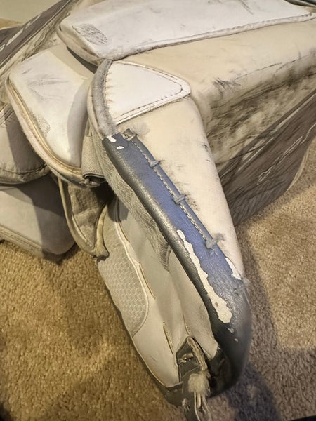 34" Bauer Ultrasonic Goalie Leg Pads