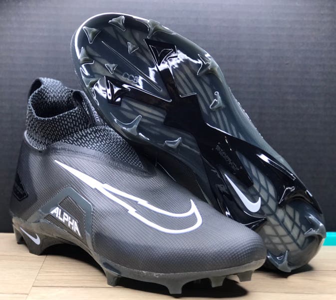 Nike Alpha Menace Elite 3 Black/White Football Cleats Men display picture 1