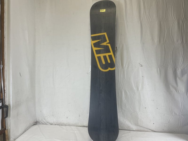 millennium three snowboard