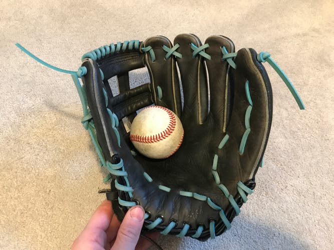 Used, Refurbished Rawlings Ken Griffey Jr. Model, Player Preferred Baseball Glove