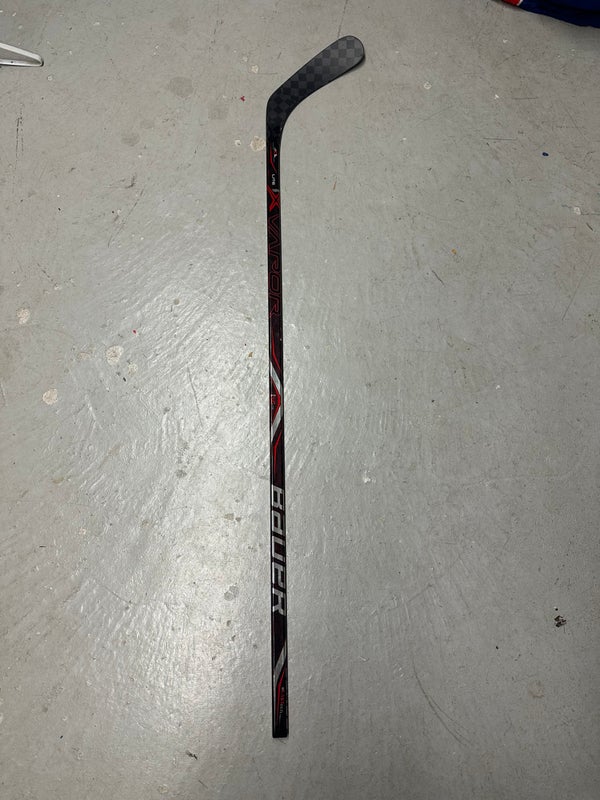 Used Bauer VAPOR X4.0 67 Flex Pattern 5 Intermediate One Piece Sticks  Intermediate One Piece Sticks