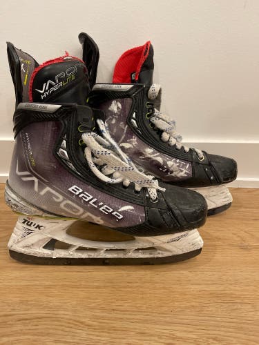 Bauer Vapor Hyperlite Senior Hockey Skates Size 8.5 Fit 2
