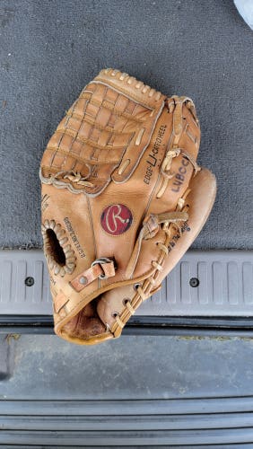Used Rawlings Right Hand Throw Outfield Baseball Glove 13"