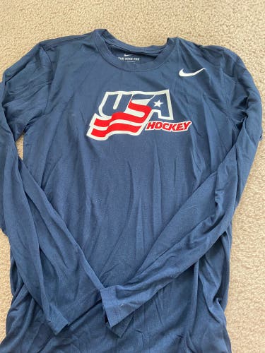 USA Hockey long sleeved top