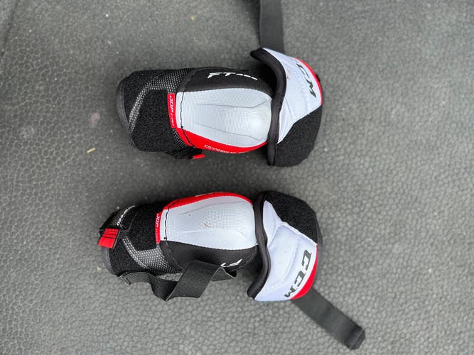 Used Medium CCM Elbow Pads