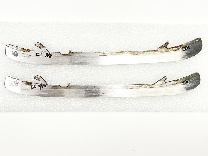 Used Bauer LS2 221 mm Hockey Skate Blade (5/8)