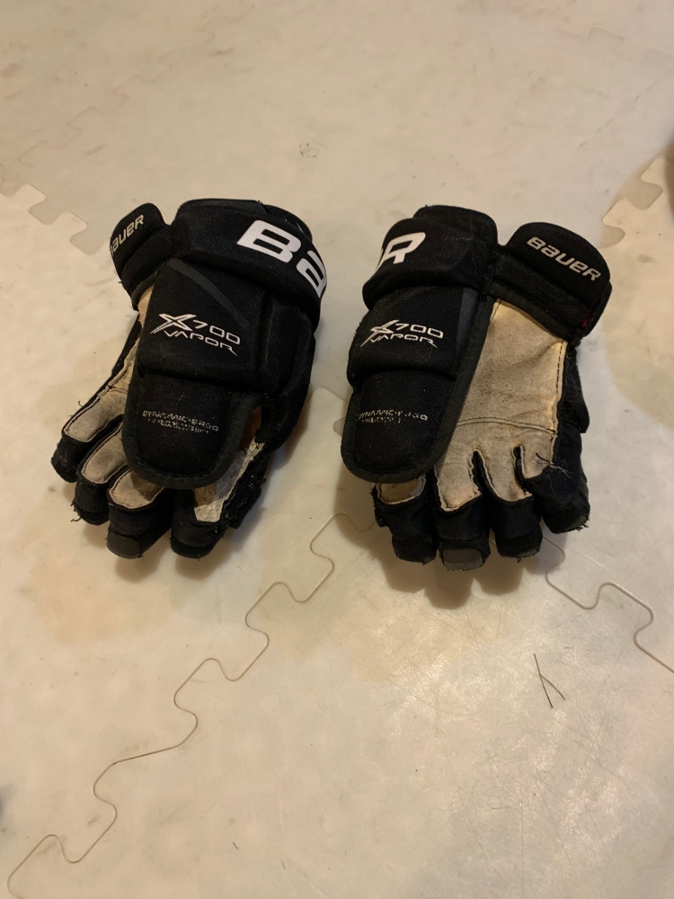 Used Bauer 11" Vapor X700 Gloves