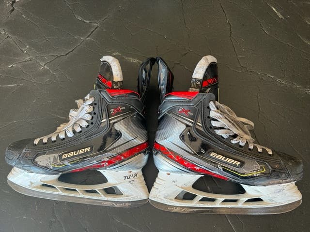 Senior Used Bauer Vapor 2X Pro Hockey Skates Regular Width Size 8