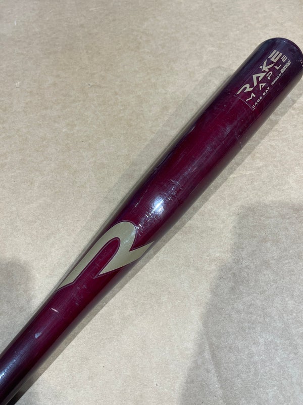 Louisville Slugger MLB Prime DJ2 Captain Maple Baseball Bat 31in