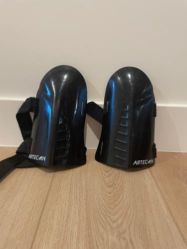 Shin Guards Used Small Artech Shin Guard