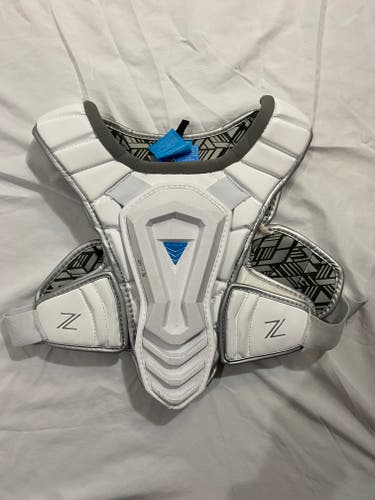 Adult Used Medium True Zerolyte Shoulder Pads