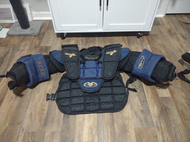 Used Medium Vaughn Legacy 6000 Goalie Chest Protector