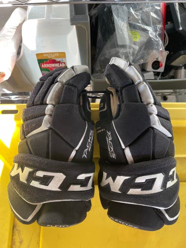 CCM 15"  Tacks 9060 Gloves