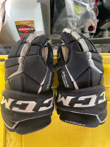 CCM 14"  Tacks 9060 Gloves