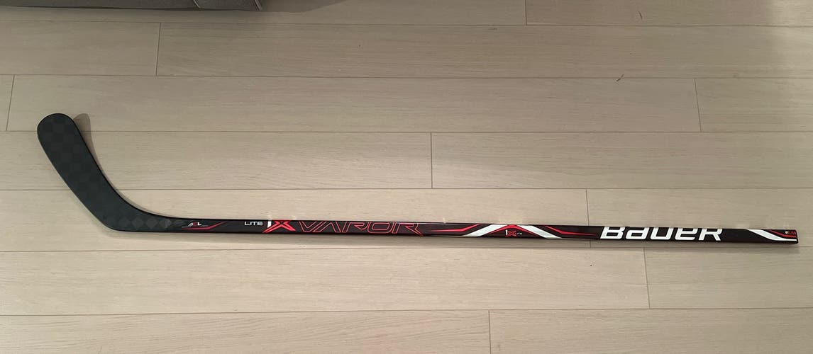 Bauer Vapor 1X Lite Stick Right Grip P92 77 Flex Senior