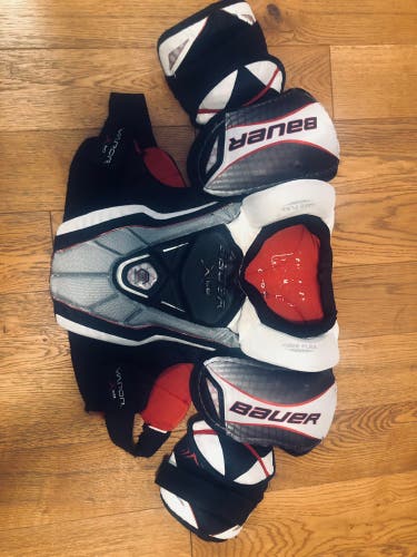 Used Bauer X:60 Shoulder Pads - Size Sr M